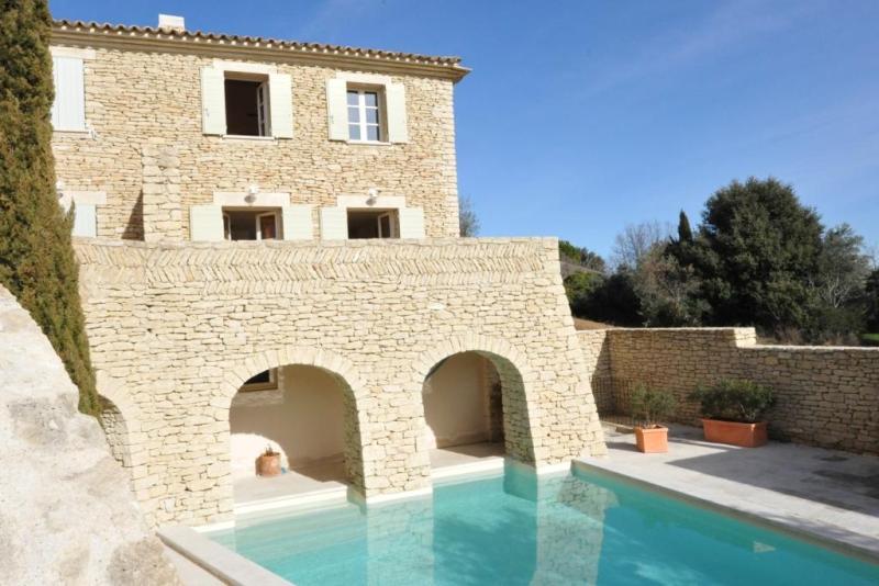 Gordes - Maison de village avec garage et piscine   